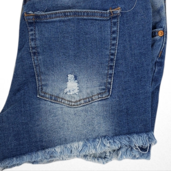 Mom Shorts. Distressed Mom Shorts Almost Famous multiple sizes stretchy. - Picture 8 of 9